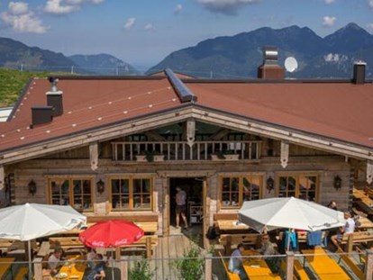 Hotel Immobilien - Pinzgau - TOP Bergrestaurant mit Apartments direkt an der Skipiste im Salzburger Land zu verkaufen! - Kaufangebot  TOP-modernes Bergrestaurant mit Apartments - direkt an der Piste